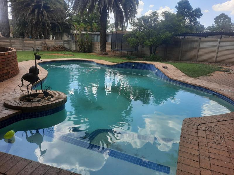 4 Bedroom Property for Sale in Sasolburg Ext 4 Free State